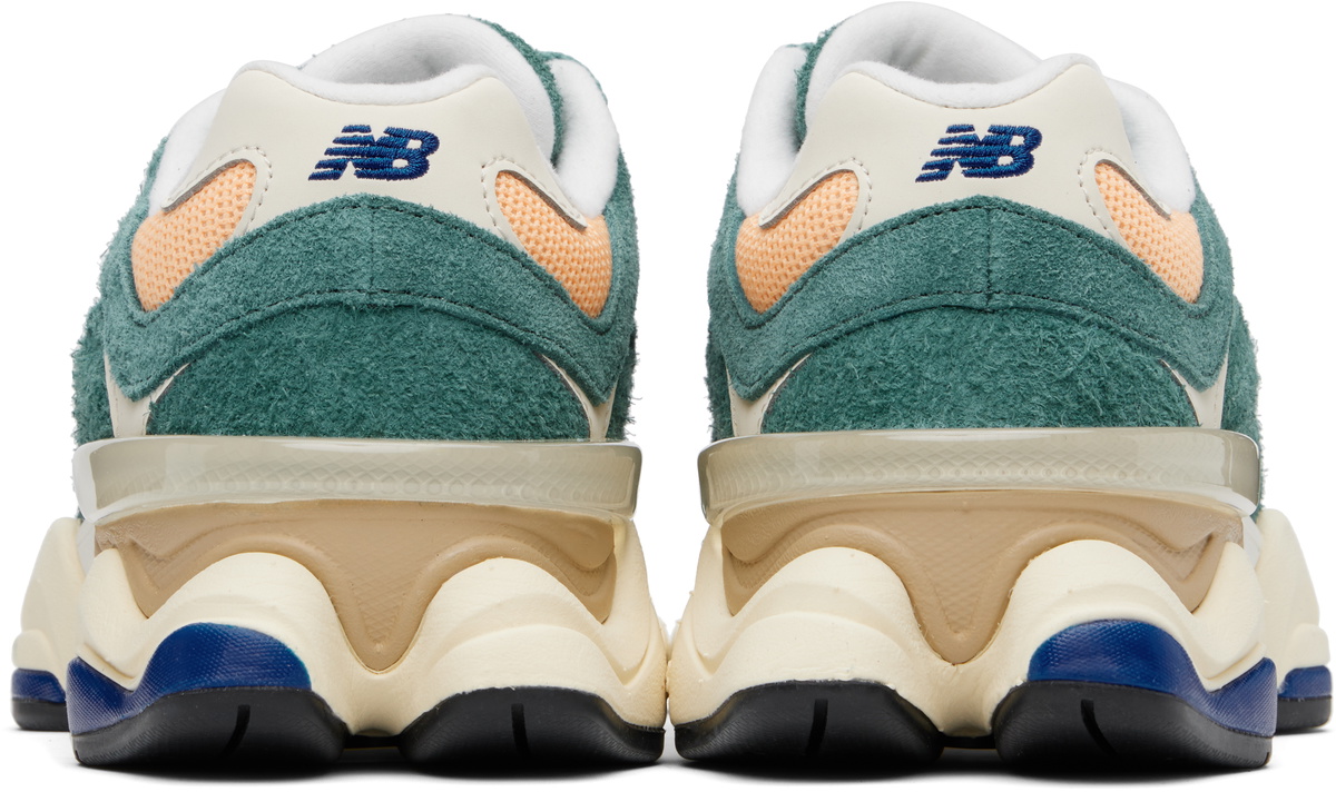 【New Balance】 グリーン＆オレンジ 9060 スニーカー New Balance: グリーン＆オレンジ 9060 スニーカー | SSENSE 日本
