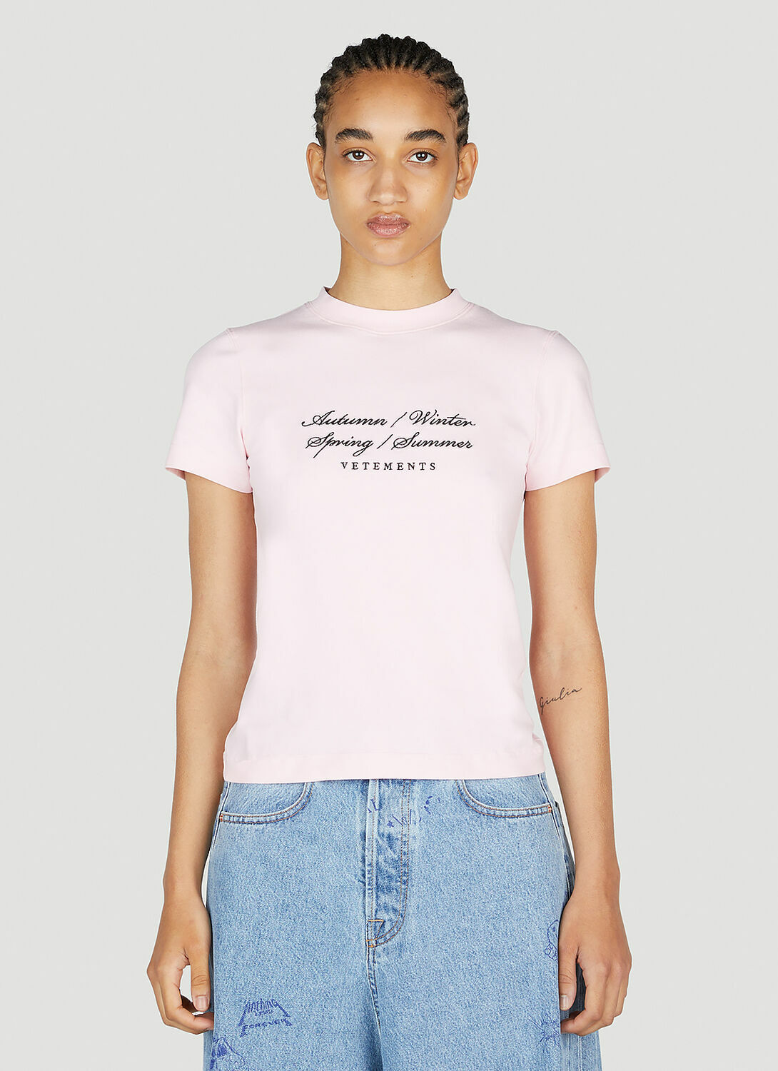 VETEMENTS Four Seasons T-Shirt