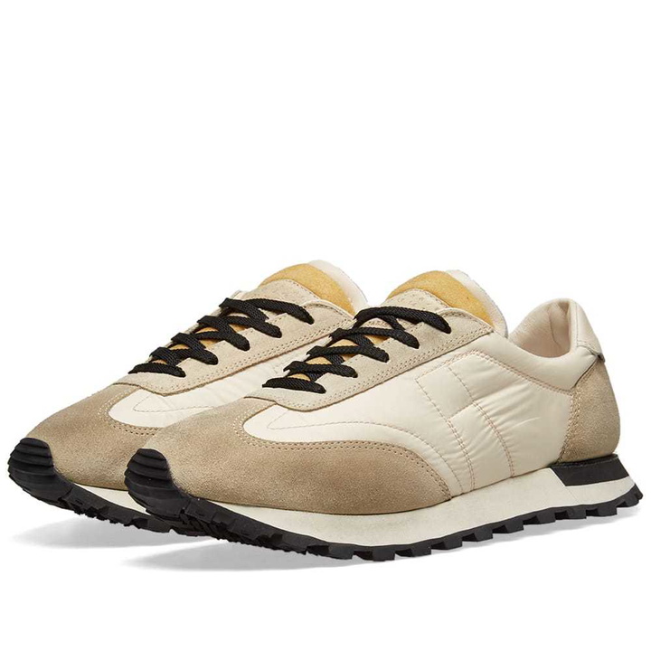 Photo: Maison Margiela 22 Retro Runner Sneaker Lamb