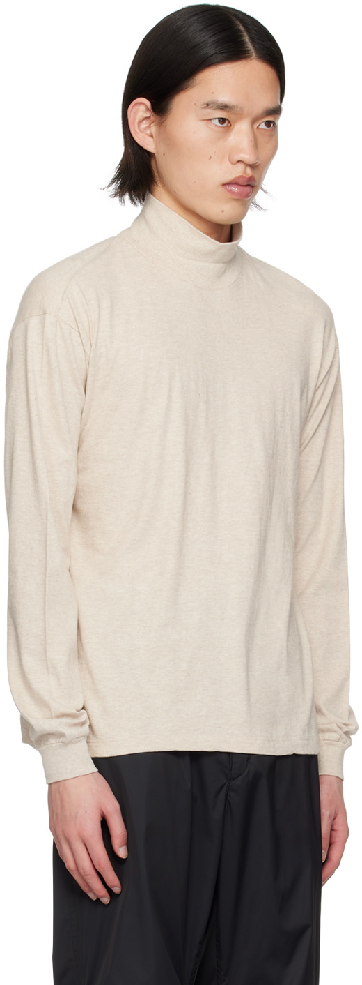 AURALEE Beige Seamless Turtleneck