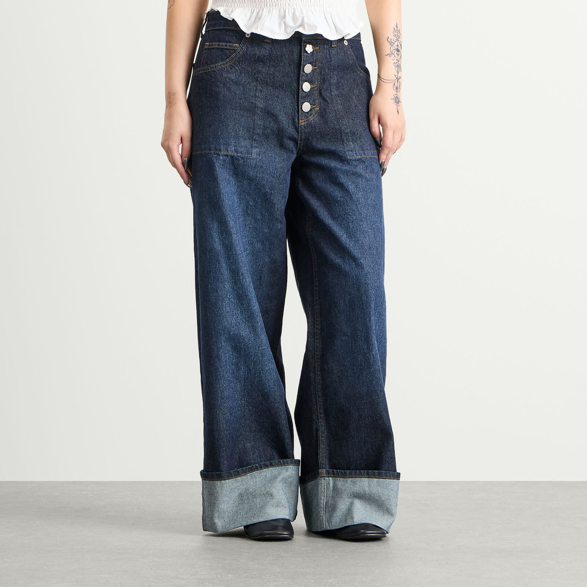 Damson Madder Women's Gigi Baggy Wide Turn Jeans in Indigo
