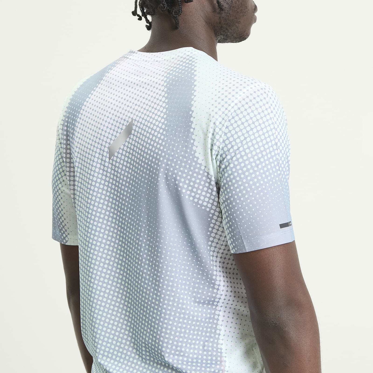 SOAR Men's Printed Tech T-Shirt in Grey/Sage Dots