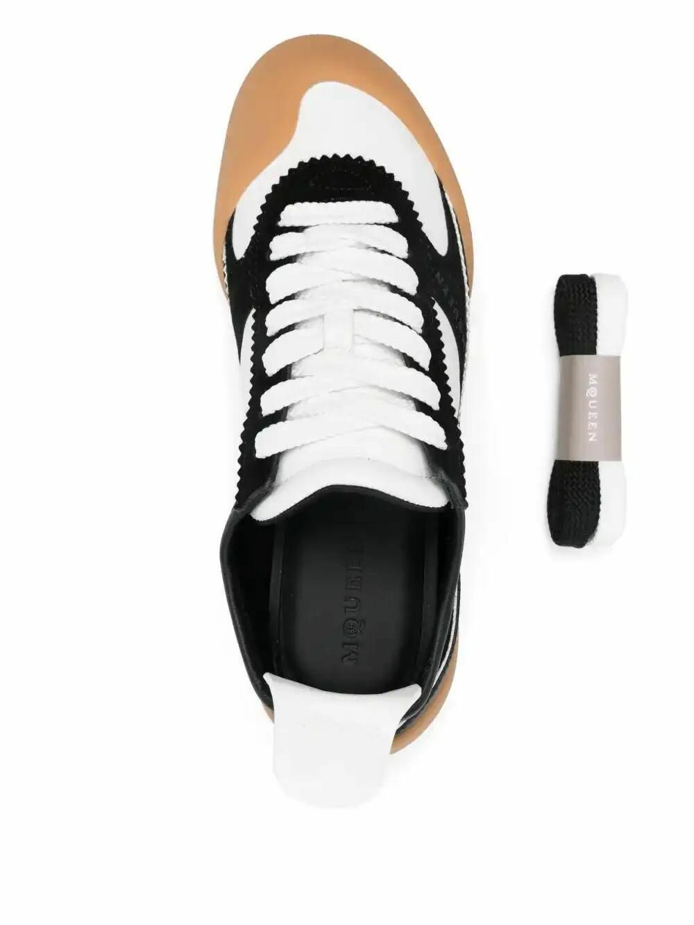 スニーカー Alexander Mcqueen Flexion Sneaker Alexander McQueen Flexion Sneakers | White | FARFETCH