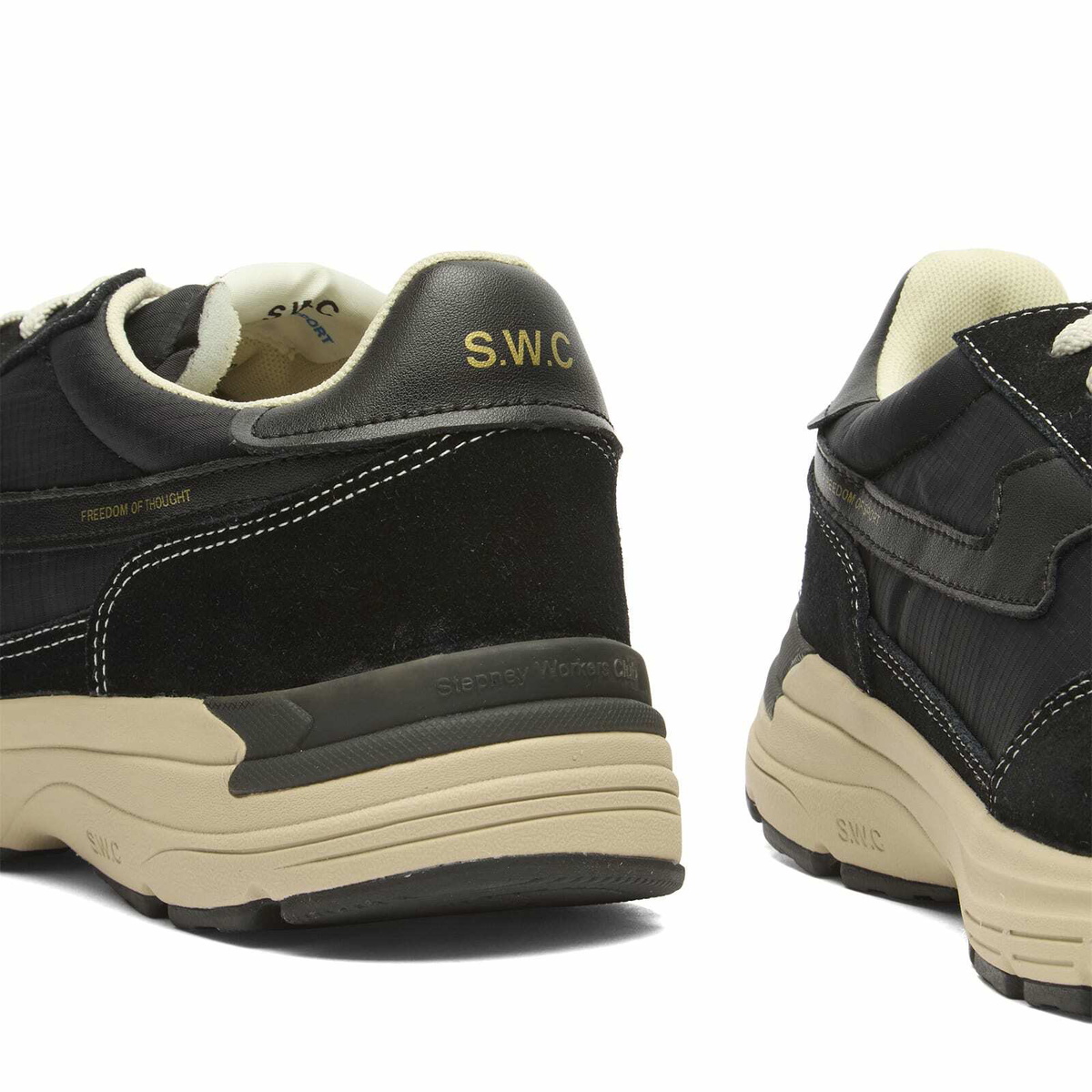 Stepney Workers Club Men's Osier S-Strike in Black Ii