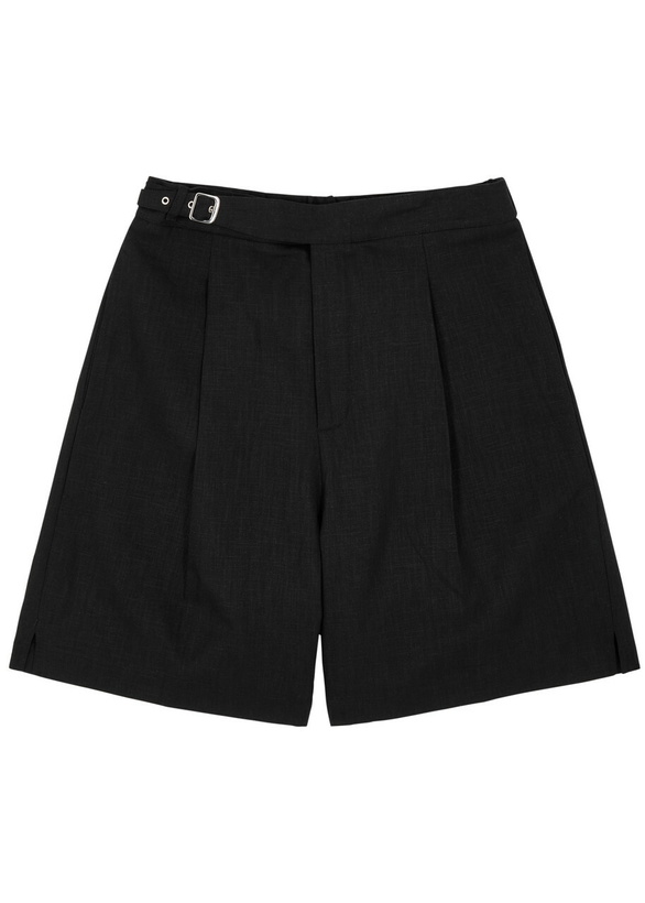 Photo: Gusari Côte D'azur Linen Shorts Black