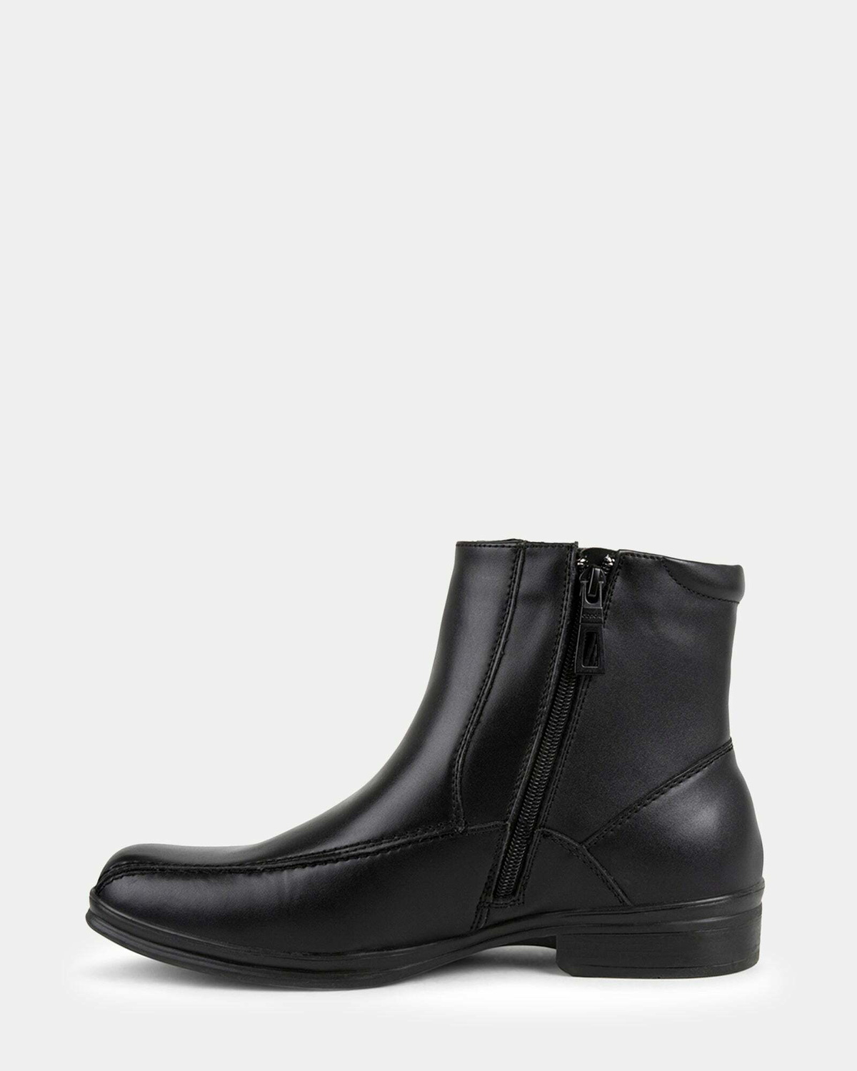 Steve Madden Myless Boots in Black