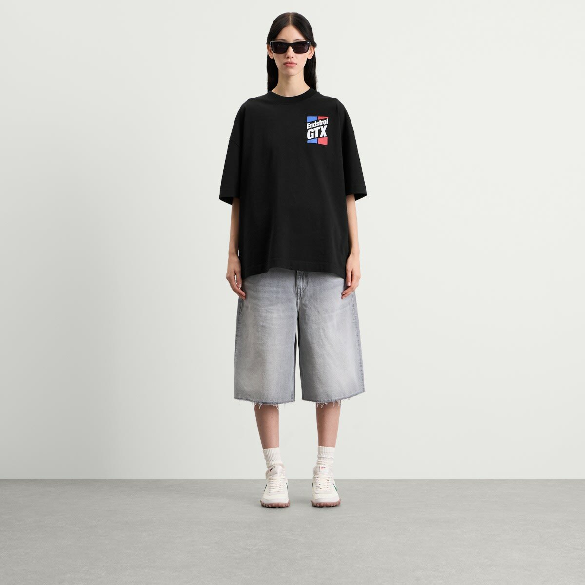 END. Petrol T-Shirt in Black