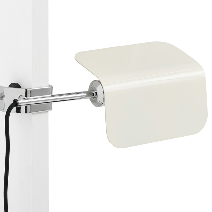 Photo: HAY Apex Clip Lamp in Oyster White 