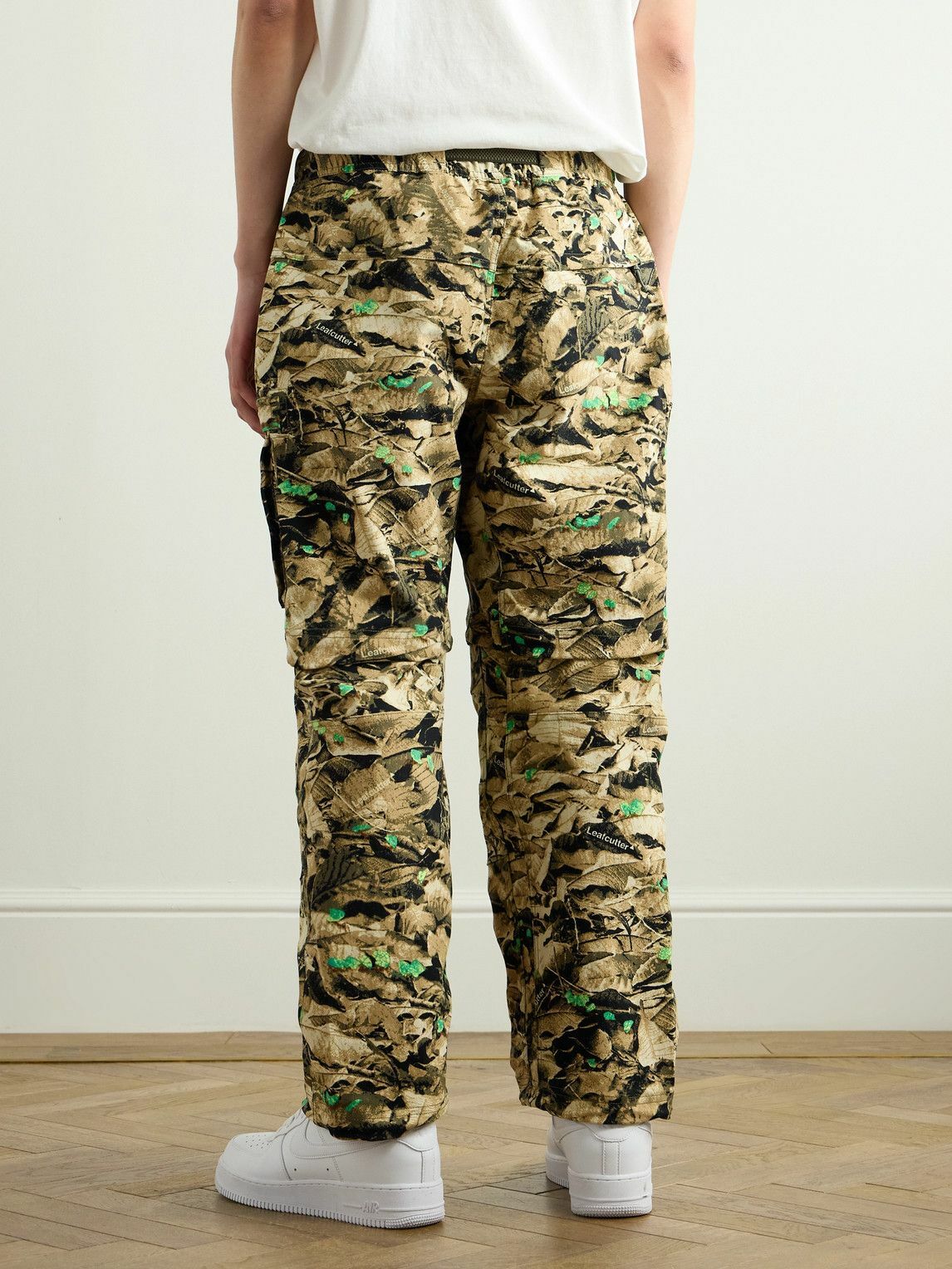 nike camouflage trousers