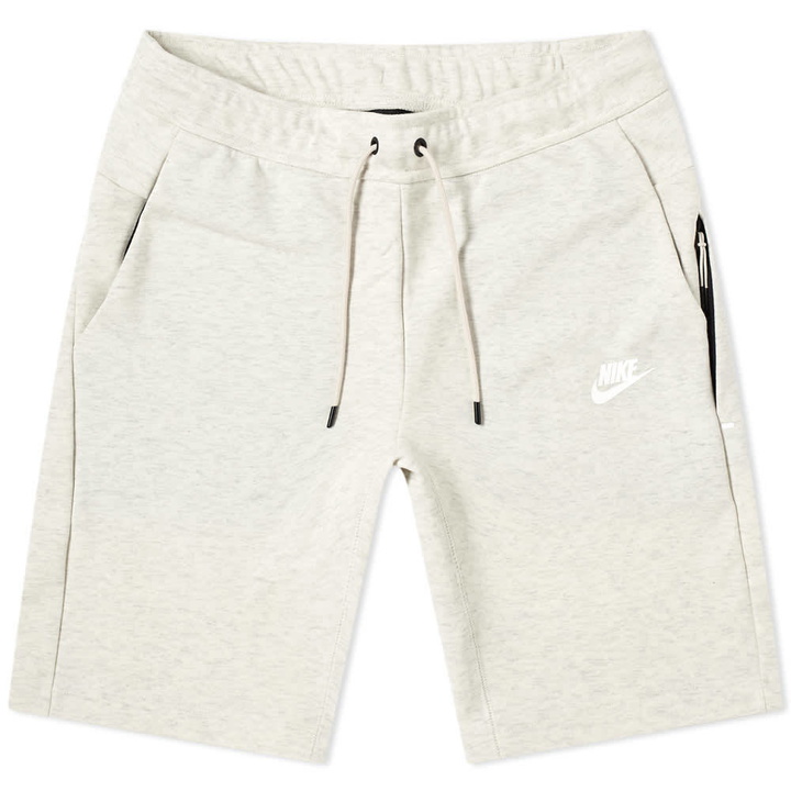 Photo: Nike Tech Fleece Short Oatmeal Heather & Black