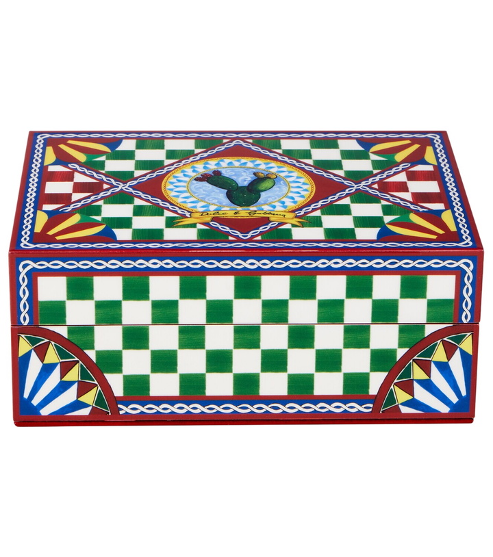 Photo: Dolce&Gabbana Casa Carretto domino set