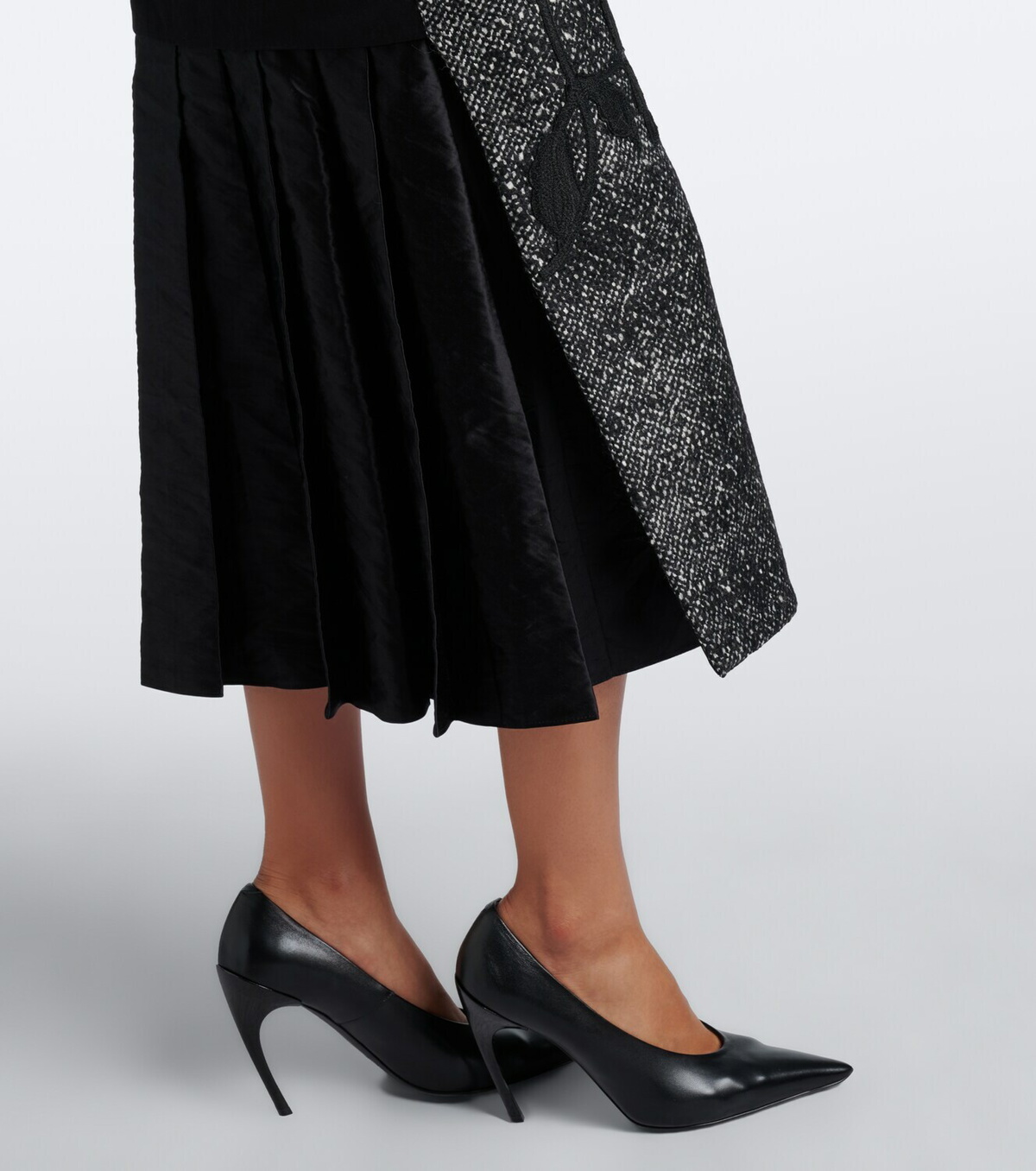 Erdem Embroidered wool-blend midi skirt