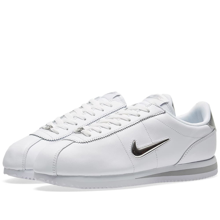 Photo: Nike Cortez Basic Jewel White