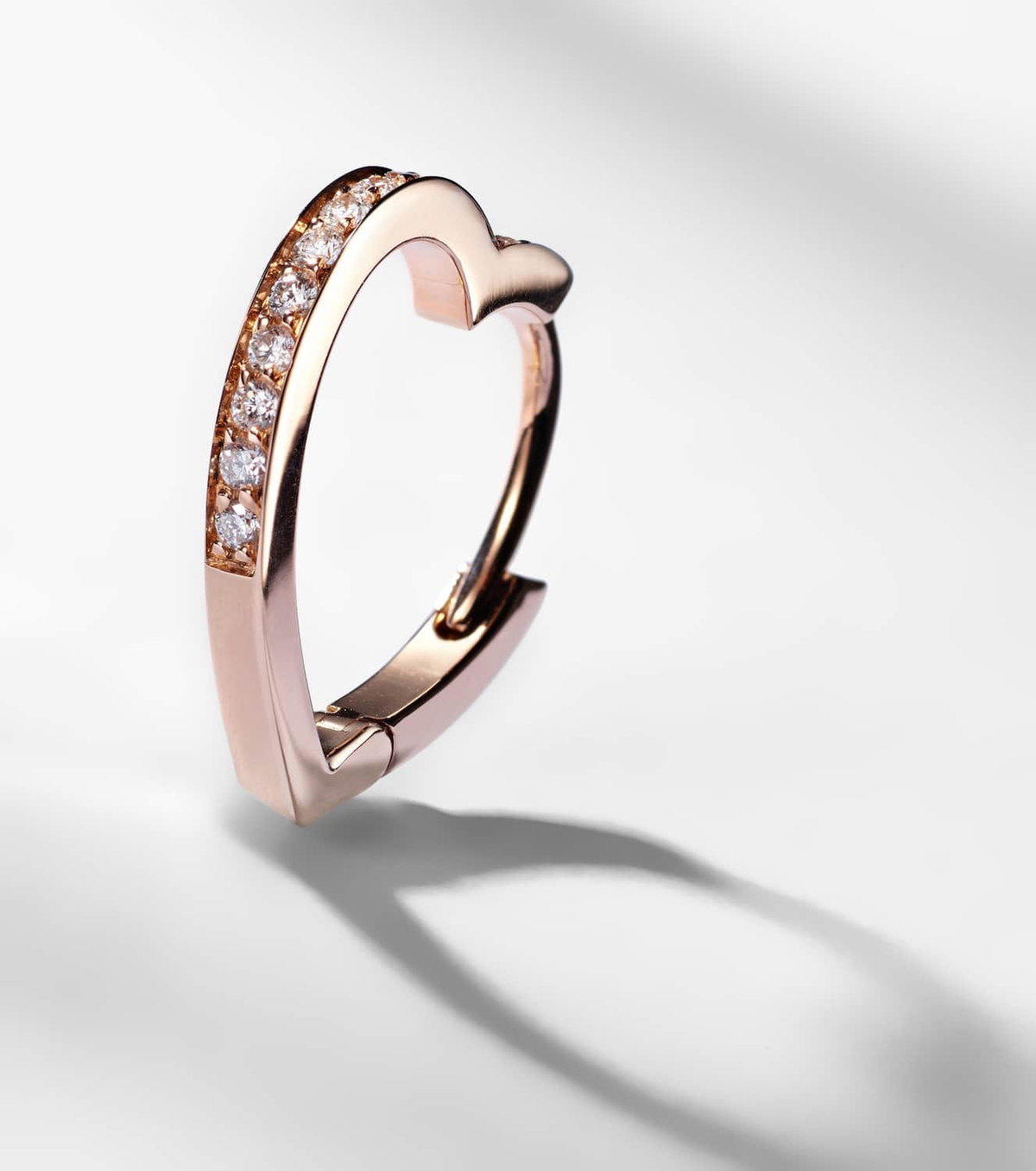 Repossi Antifer Heart Small 18kt gold single hoop earring with diamonds