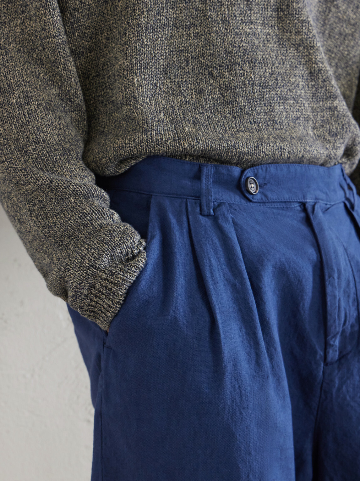 Massimo Alba - Cliff Straight-Leg Pleated Cotton Bermuda Shorts - Blue