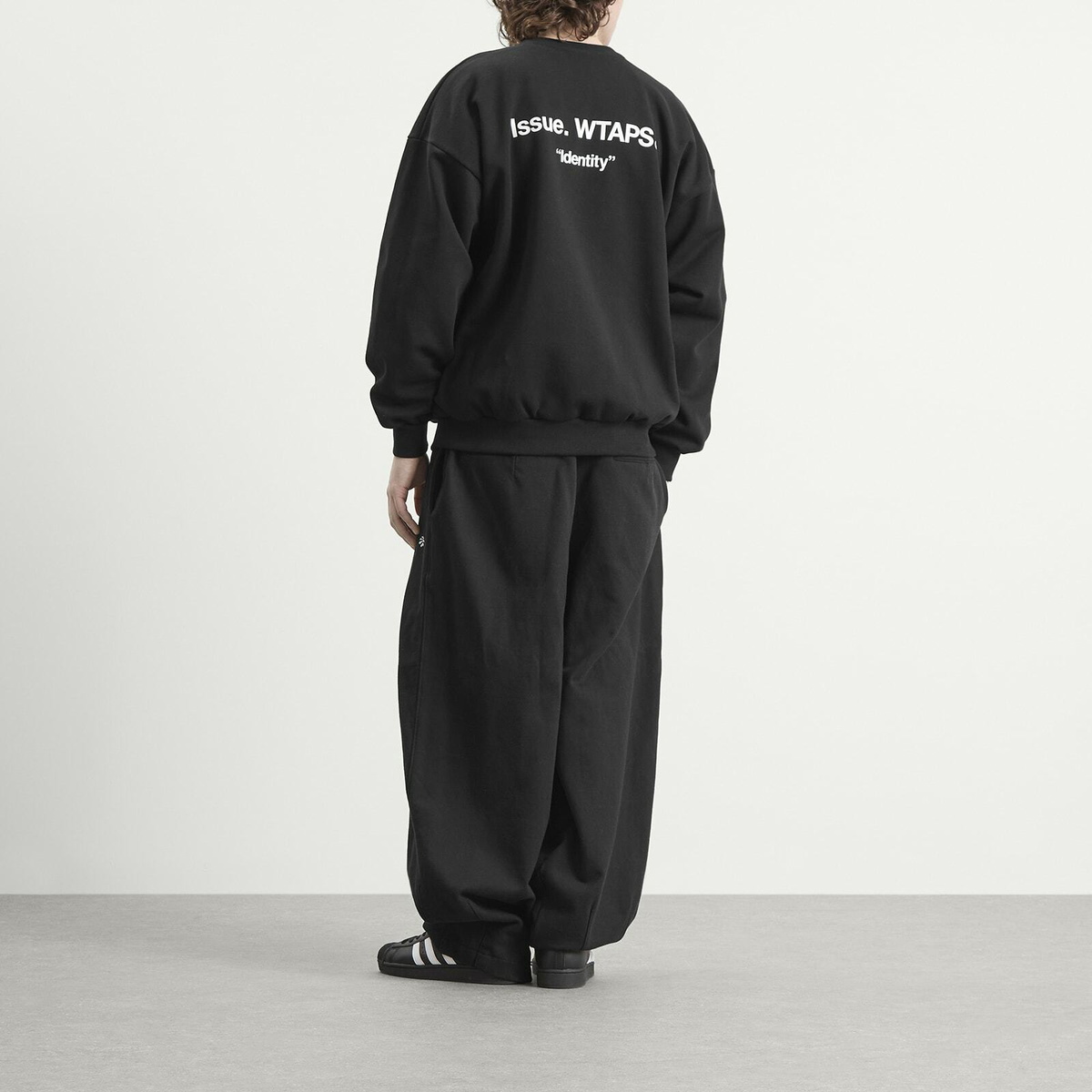 WTAPS Men's Identity Sweatshirt in Black
