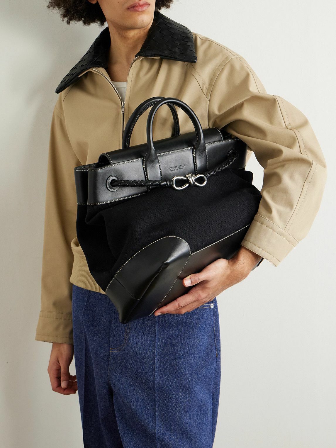 バッグ Bottega Veneta Canvas Tote Bag Leather Bottega Veneta Flip Flap leather-trimmed canvas tote bag