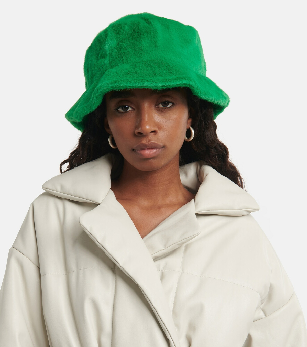 Stand Studio - Wera faux fur bucket hat Stand Studio display picture 2
