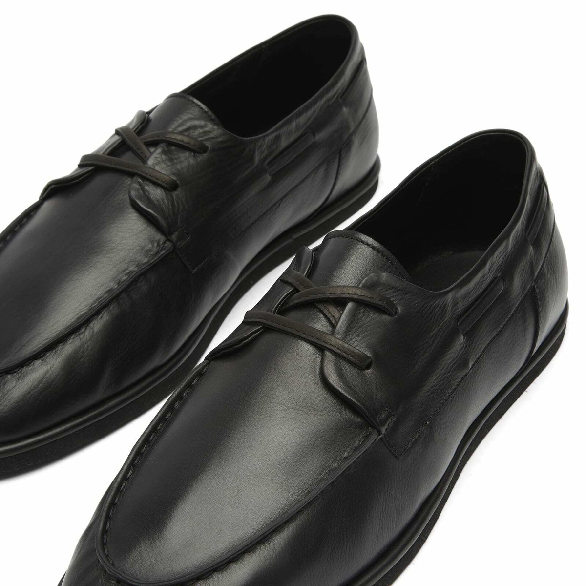 Auralee Men's Leather Deck Shoes in Black