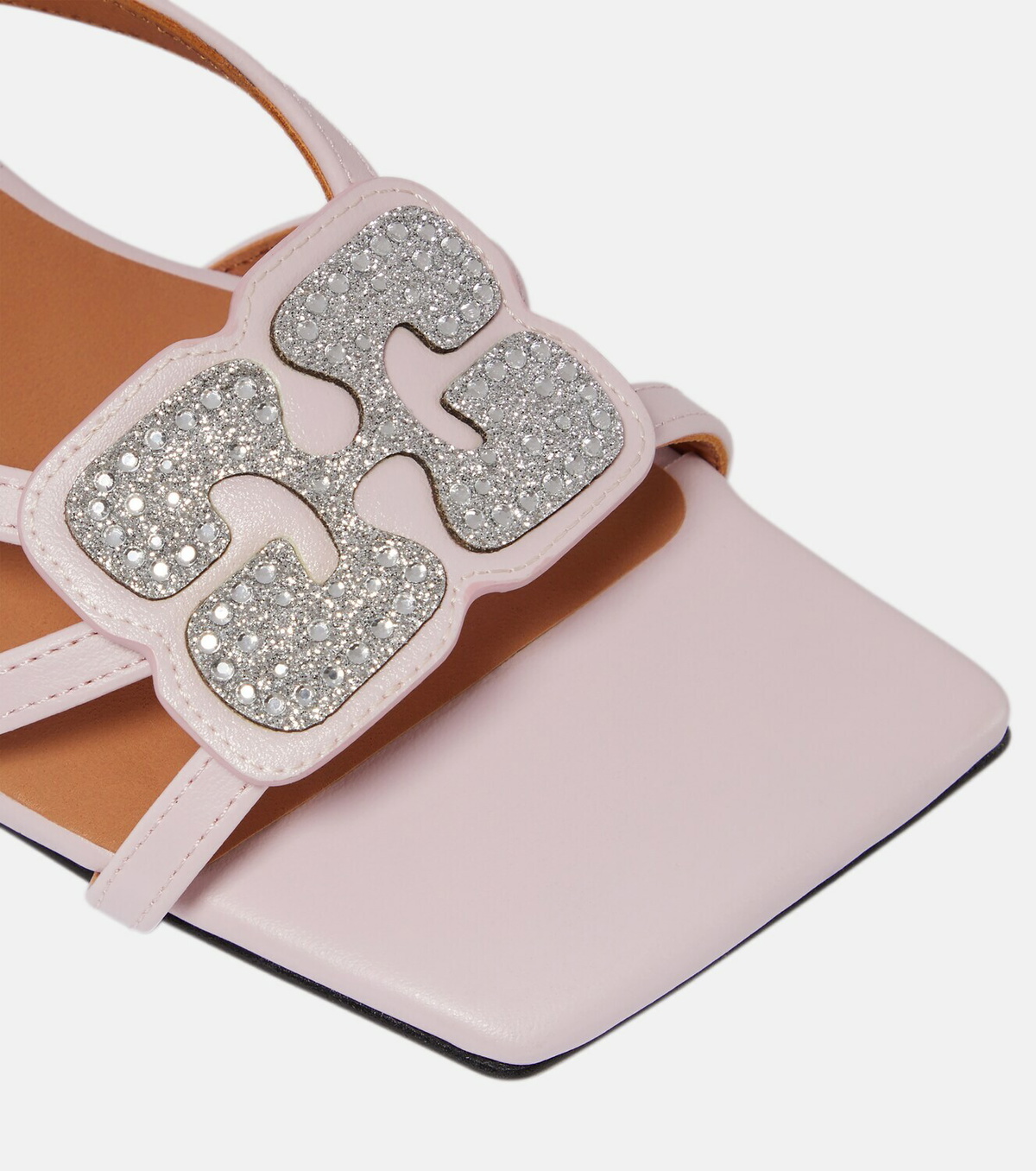【関税＆送料込み】Ganni Eyelets Sandals Performance Webbing sandals in beige - Ganni | Mytheresa