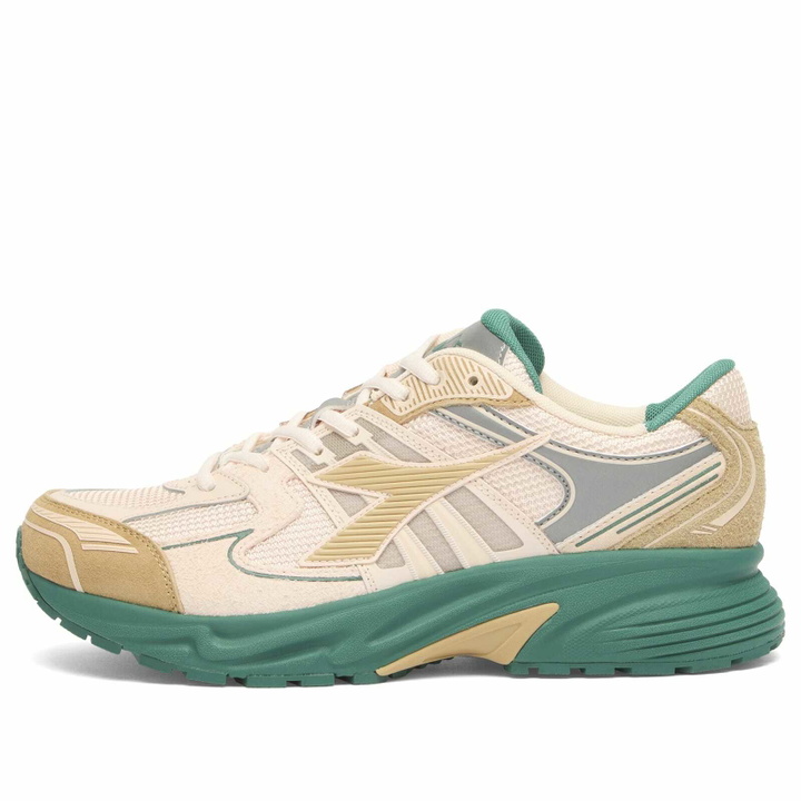 Photo: Diadora Men's Mythos Star Sneaker in Pink Soft