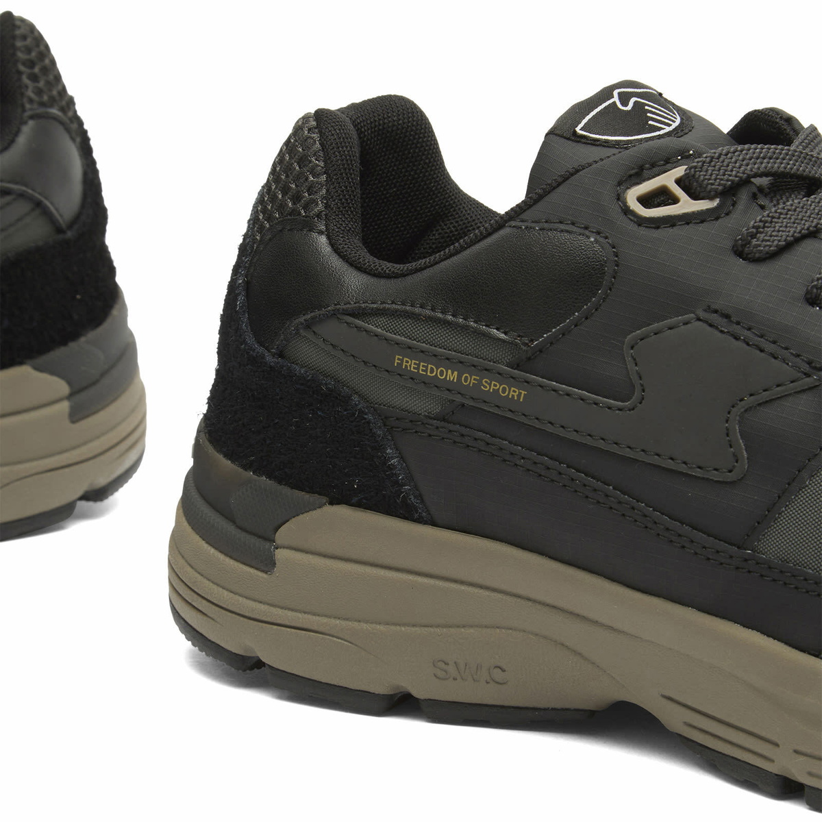 Stepney Workers Club Men's Amiel S-Strike in Black Black