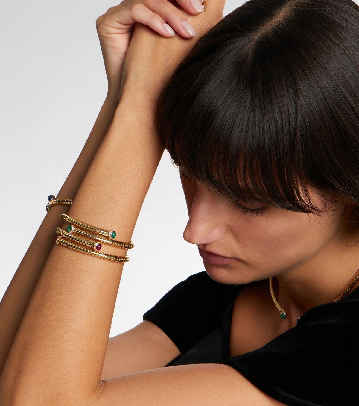 Marina B 18kt yellow gold bangle with emeralds and diamonds