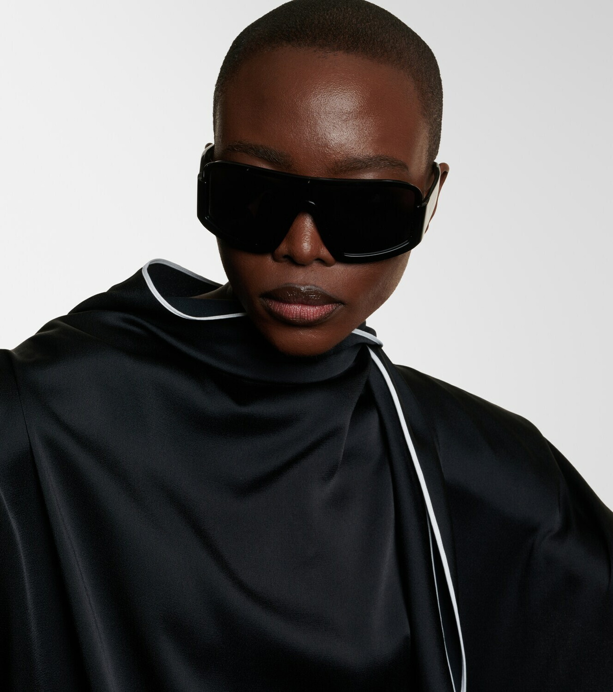 Stella McCartney Logo flat-top sunglasses