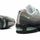 Nike Air Max 95 OG Sneaker in Black/Mint/White
