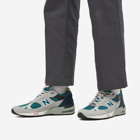 New Balance Men's M991PSG - Made in England Sneakers in Grey/Teal