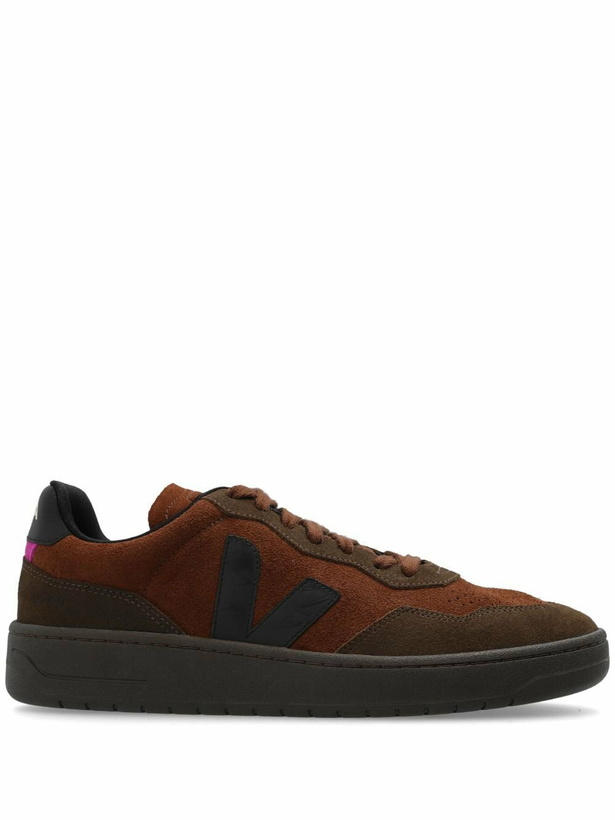 Photo: VEJA V-90 Sneakers
