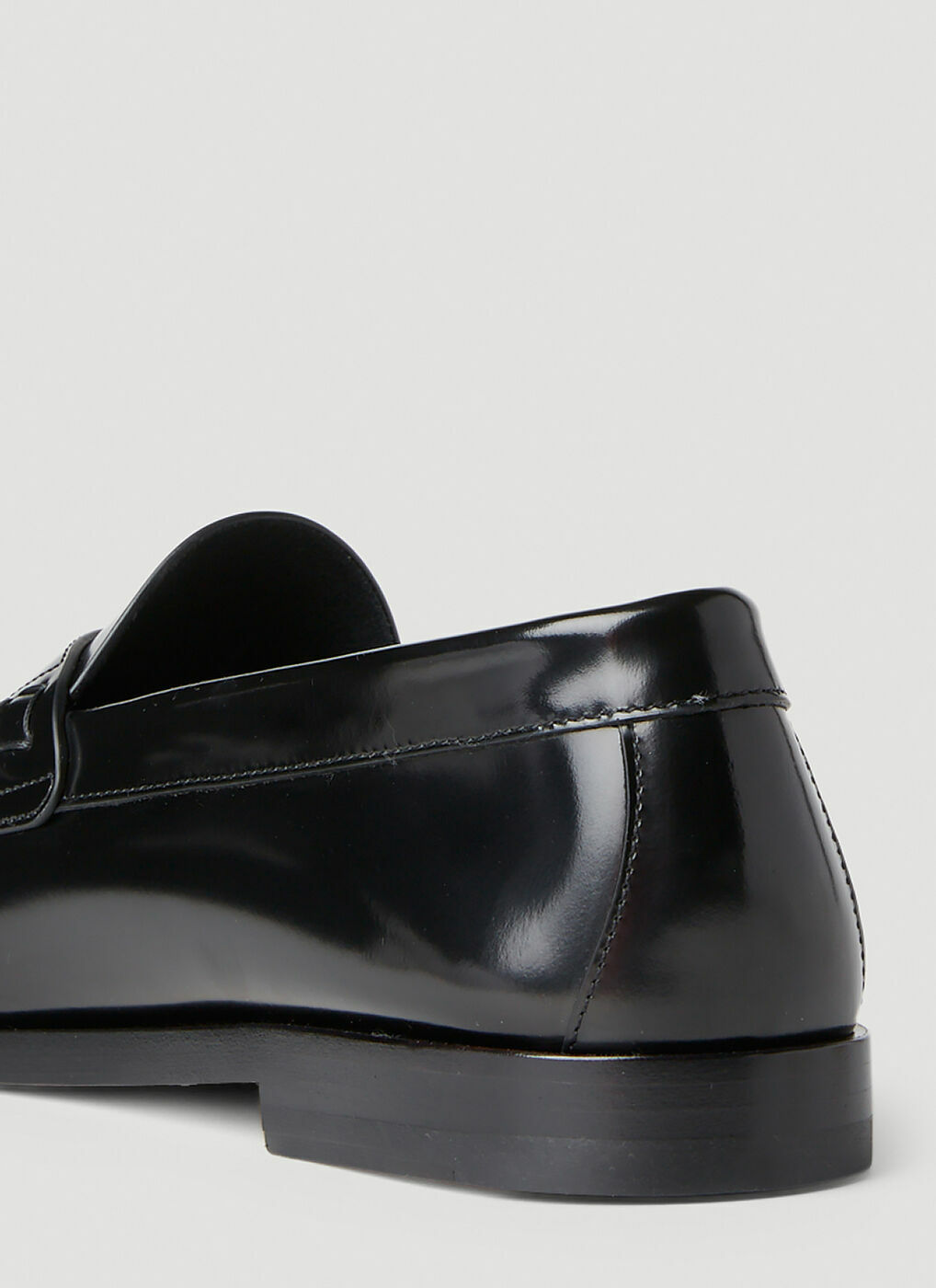 Burberry - Logo Plaque Loafers in Black Burberry