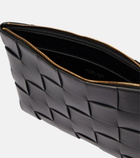 Bottega Veneta - Intreccio leather clutch