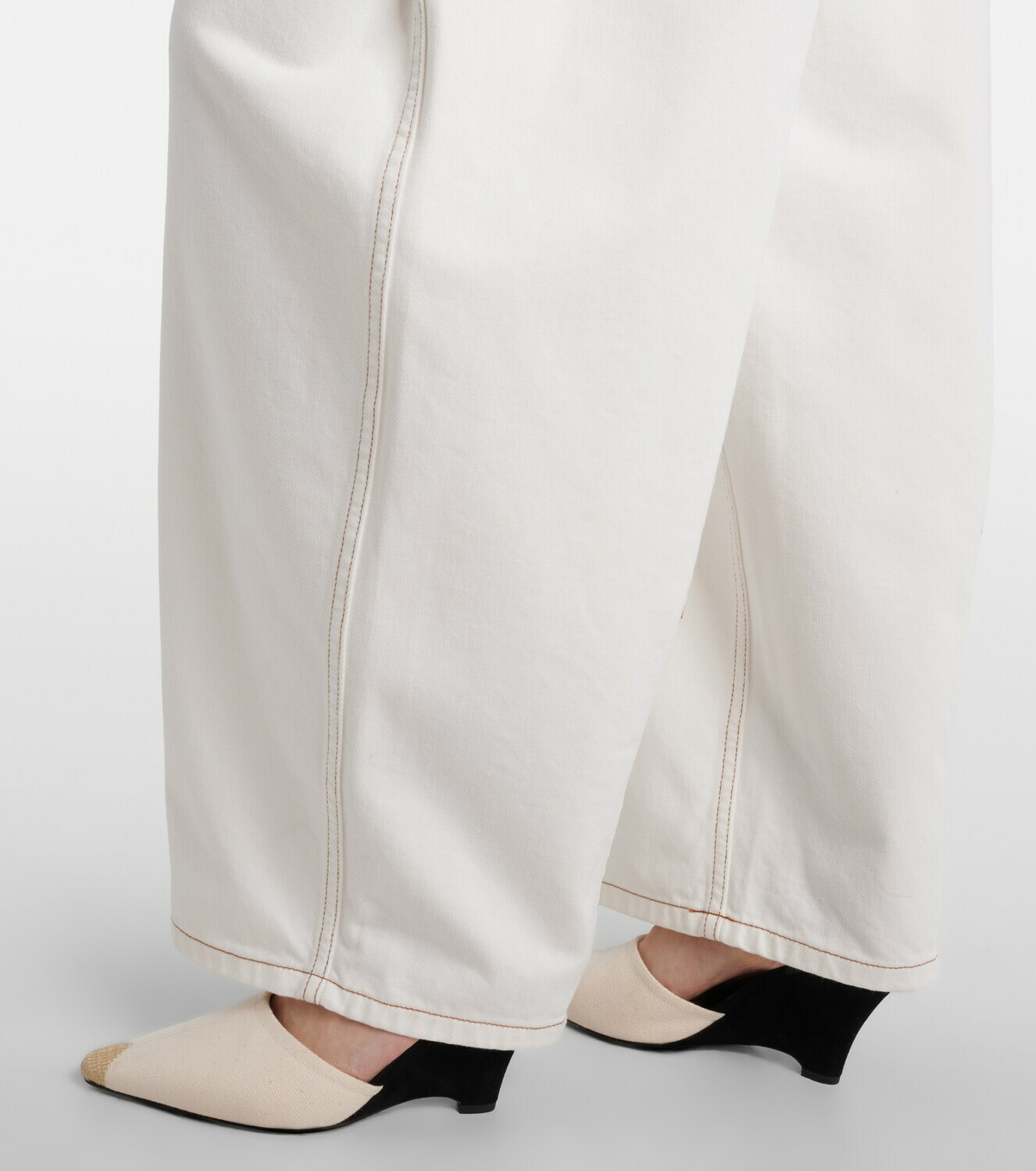 Jacquemus Ovalo De-Nîmes barrel-leg jeans