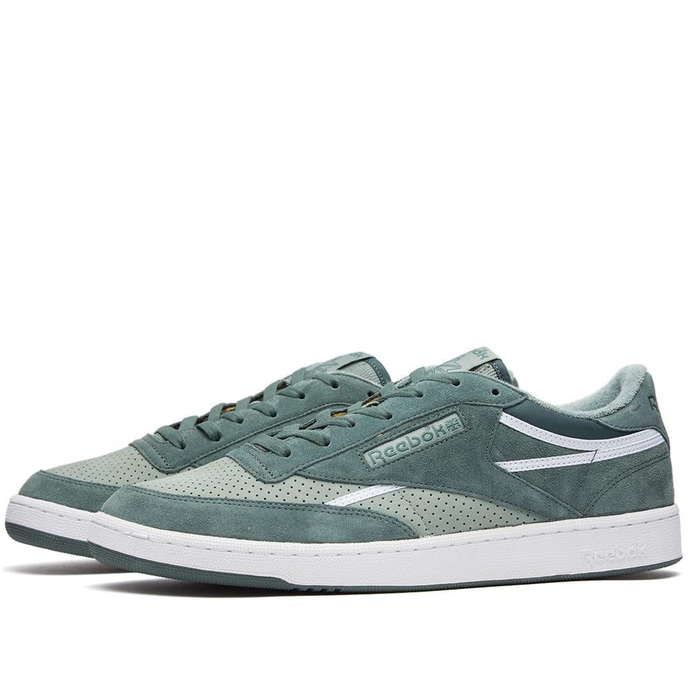 Reebok classic club c vintage sneakers in chalk sale with green