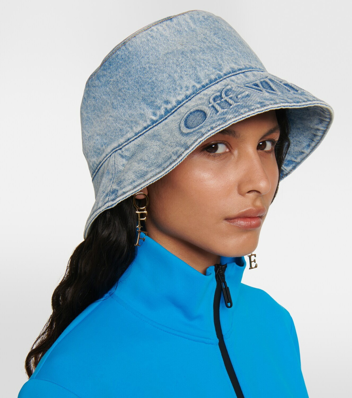 【関税＆送料込み】Off-White Bookish Bucket Hat Accessories Off-White Medium Blue Cotton Denim Bookish Bucket Hat - Hats