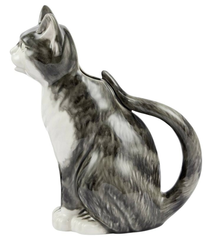 Photo: Bordallo Pinheiro Cat pitcher