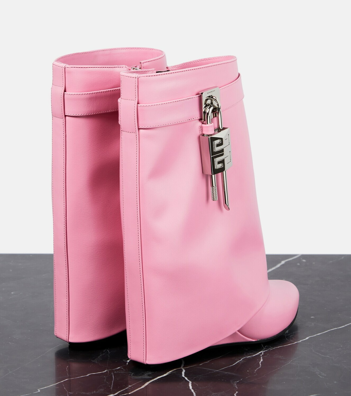 GIVENCHY シャークロック レザー アンクルブーツ *LIGHT PINK Givenchy Shark Lock Pink Smooth Leather Ankle Boots | eBay