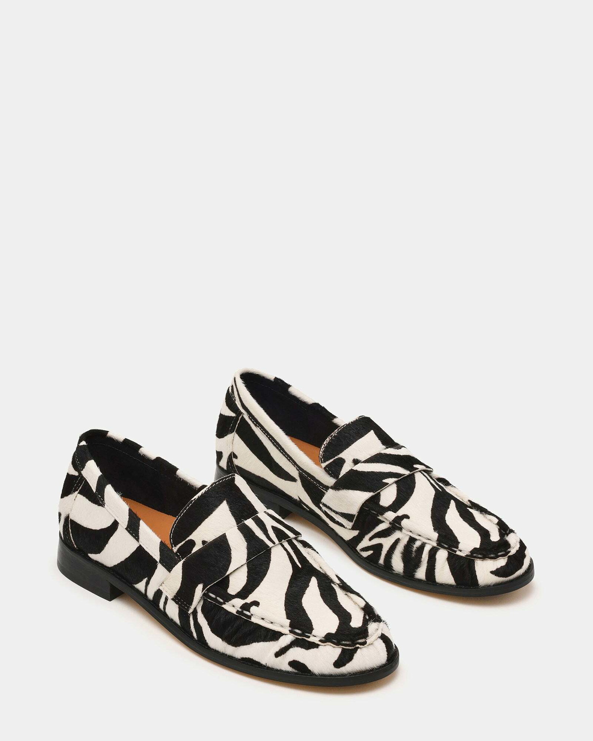 Steve Madden Ronie-H Flats in Zebra
