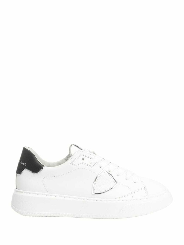 Photo: Philippe Model Low Sneaker temple