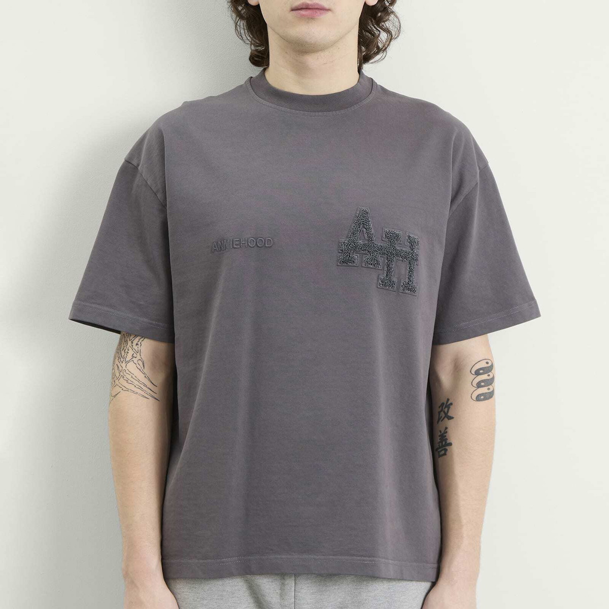 ANNIE HOOD Men's College T-Shirt in Washed Black