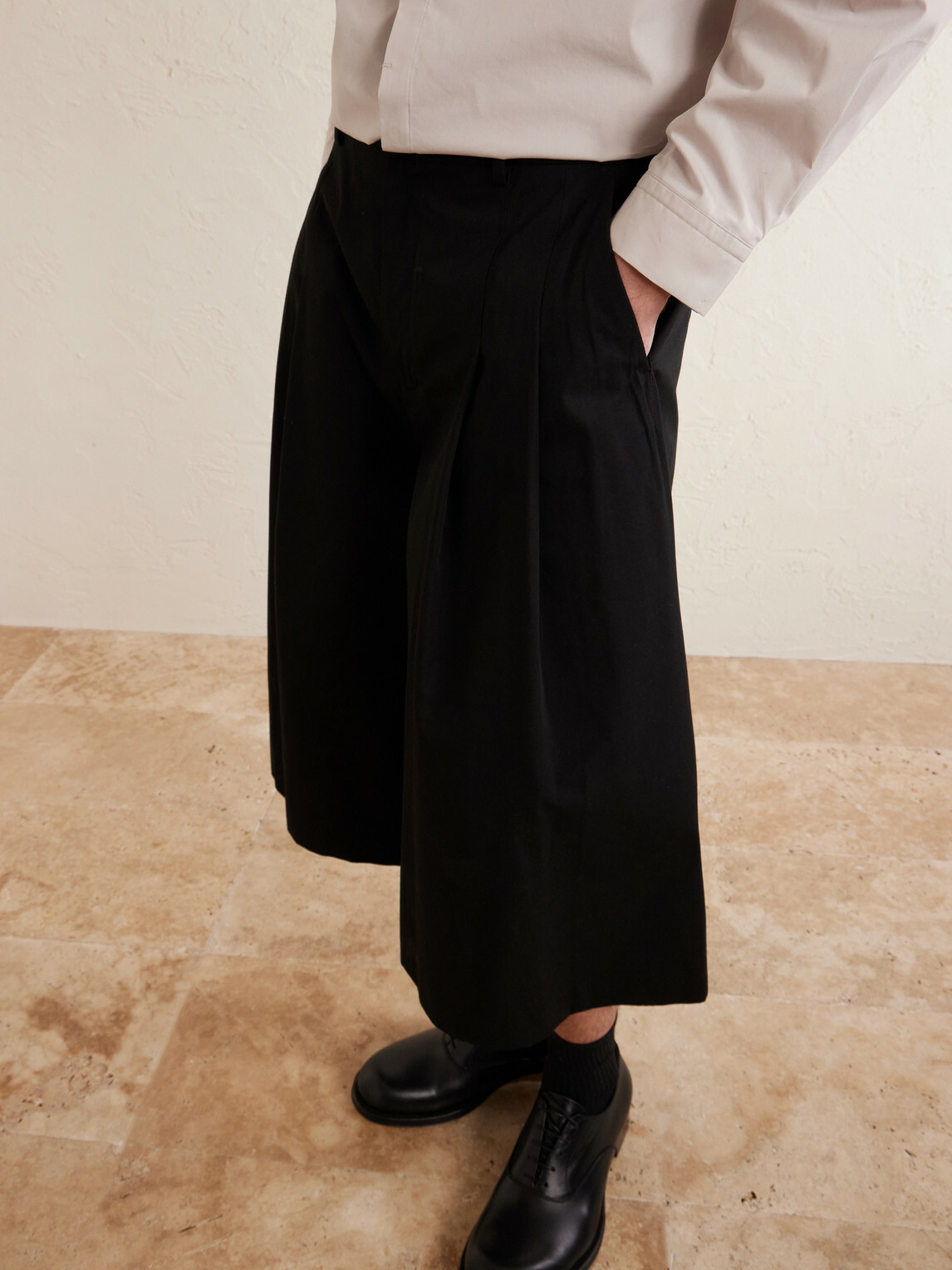 Amomento - Cotton-Blend Wide-Leg Bermuda Shorts - Black