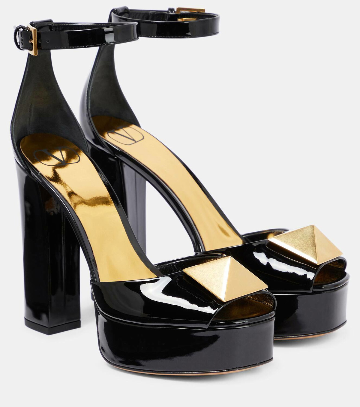 【VALENTINO】garavani one stud 100 patent-leather パンプス Valentino Garavani One Stud Black Patent Leather Pointed-Toe