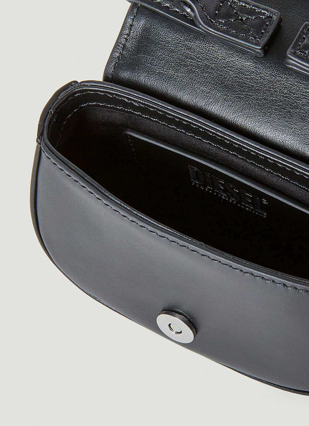 関税なし 送料無料 1DR Shoulder Bag Diesel 1DR Shoulder Bag | Black | FARFETCH