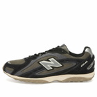 New Balance 204L Sneaker in Black