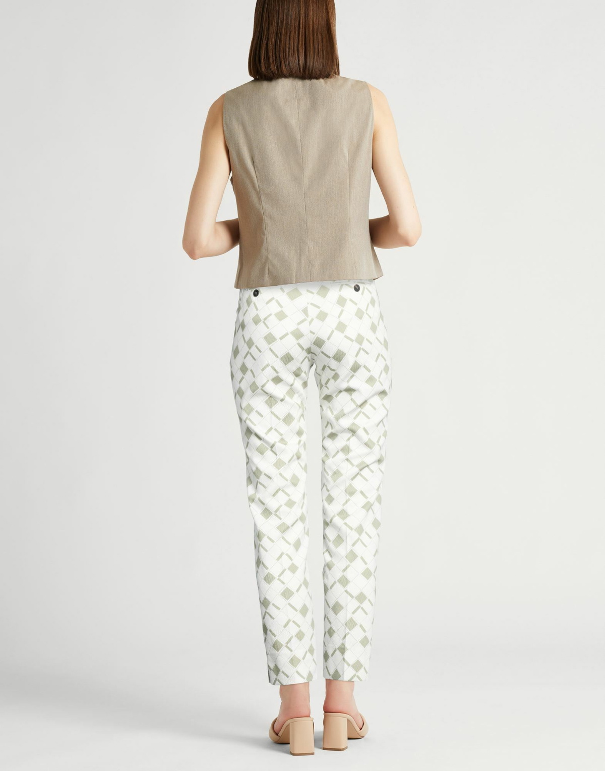 Peserico Icon 4718 Womens Pants in Sage green
