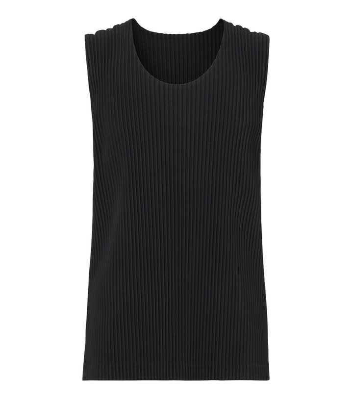 Photo: Homme Plissé Issey Miyake Monthly Colors: June pleated tank top