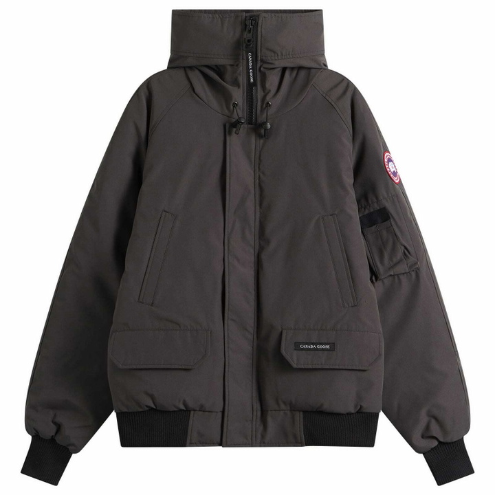 Photo: Canada Goose Men's Chilliwack Bomber Jacket Classic Disc in Granite Grey