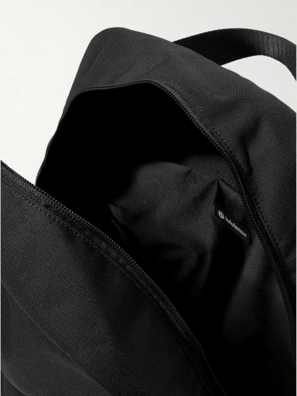 Lululemon - Everywhere Shell Backpack