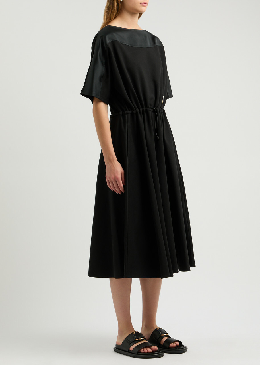 ワンピース Moncler Black Cotton Sweatshirt Dress Cotton midi dress in black - Moncler | Mytheresa